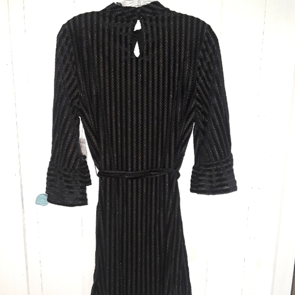 Modcloth Chevron Mock Neck Dress Size Medium - Picture 11 of 12